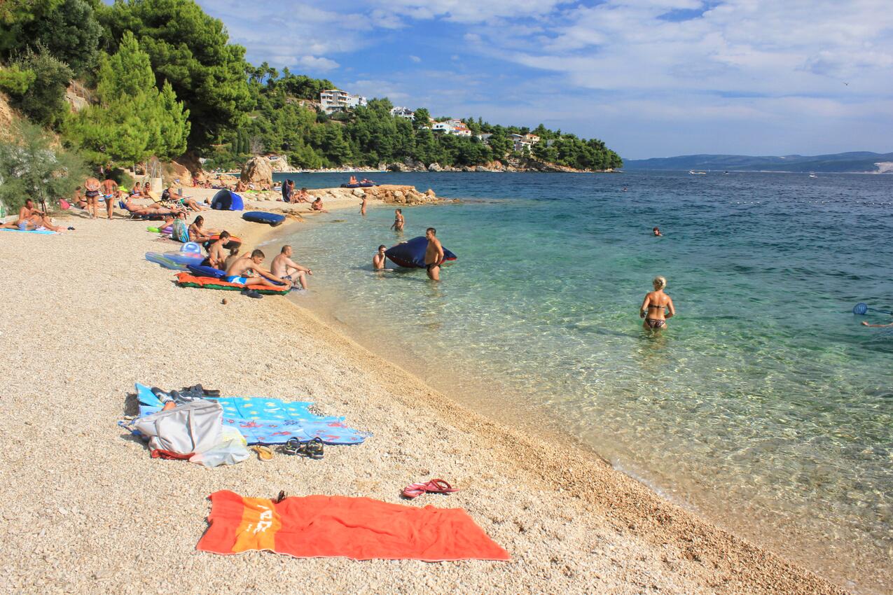 Najbliža plaža - Apartmani uz more Nemira, Omiš