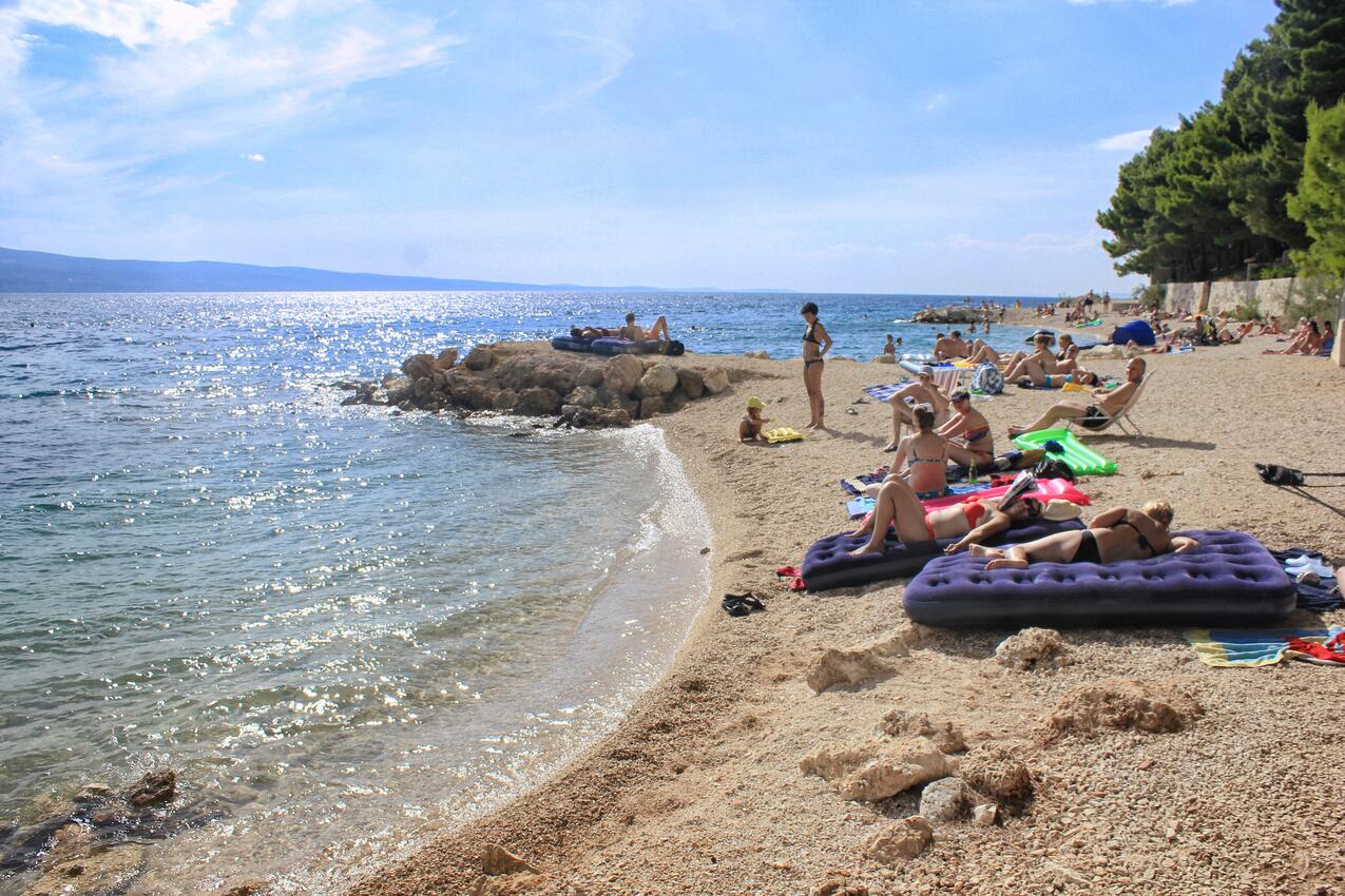 Najbliža plaža - Apartmani uz more Nemira, Omiš