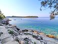 La plage  en ville Karbuni, Korčula.