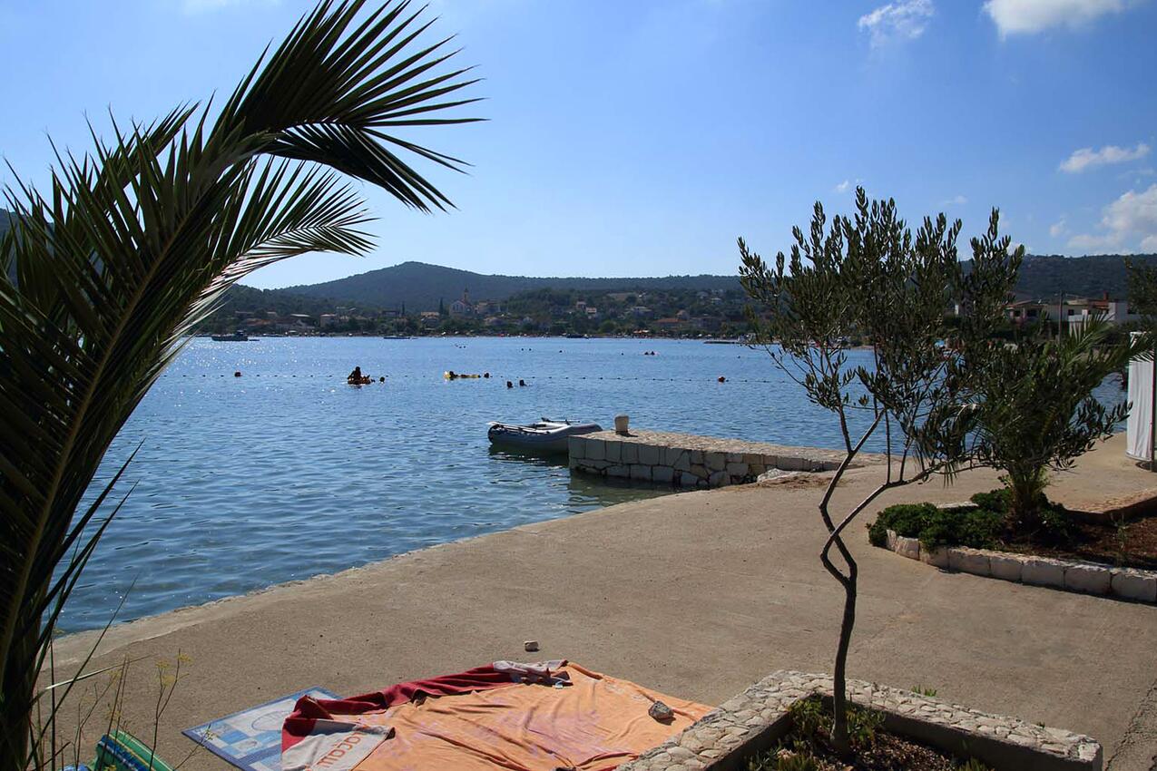 Nächster Strand - Haus mit Pool für Familien Vinisce, Trogir