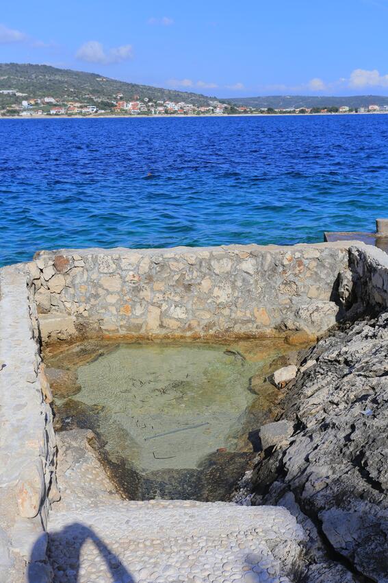 La spiaggia più vicina - Appartamenti accanto al mare Baia Ostricka luka, Rogosnizza - Rogoznica