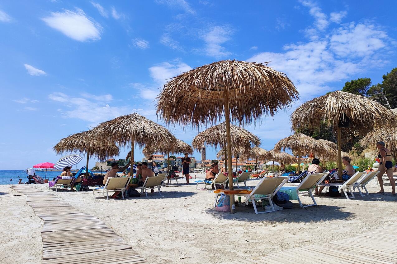 La spiaggia più vicina - Appartamenti con parcheggio Palit, Arbe - Rab