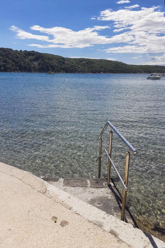 Nächster Strand - Ferienwohnungen am Meer Kampor, Rab
