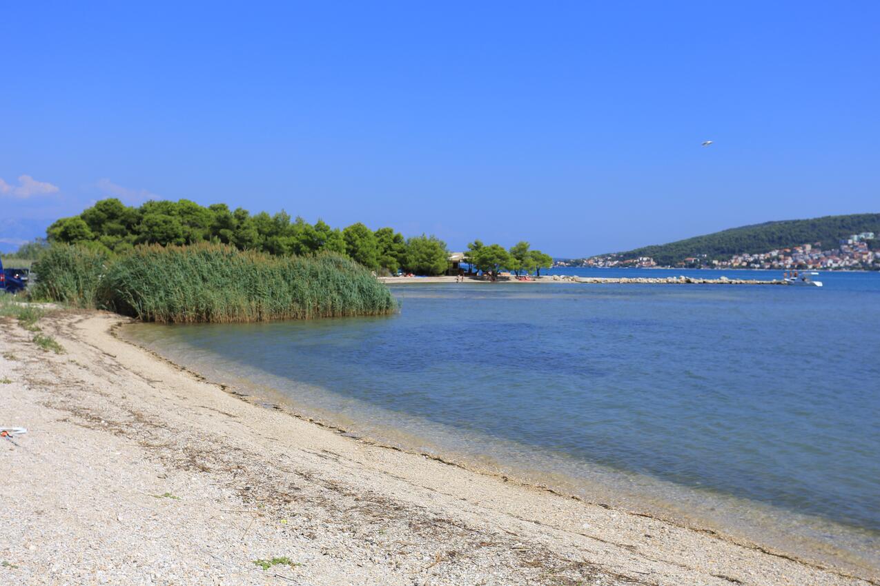 La spiaggia più vicina - Casa vacanze con piscina Plano, Traù - Trogir