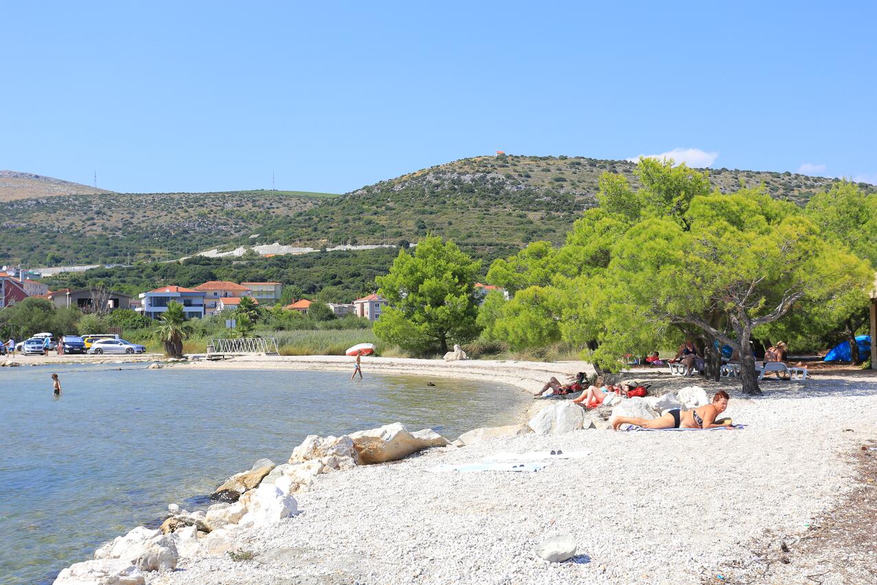 La spiaggia più vicina - Casa vacanze con piscina Plano, Traù - Trogir