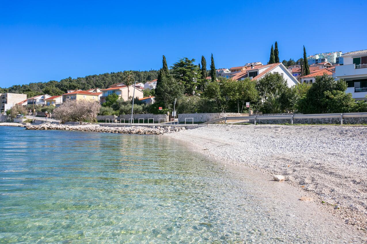 La spiaggia più vicina - Appartamenti con parcheggio Žedno, Bua - Čiovo