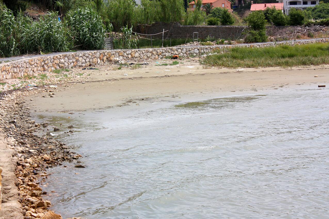 Nächster Strand - Ferienwohnungen mit Parkplatz Kampor, Rab
