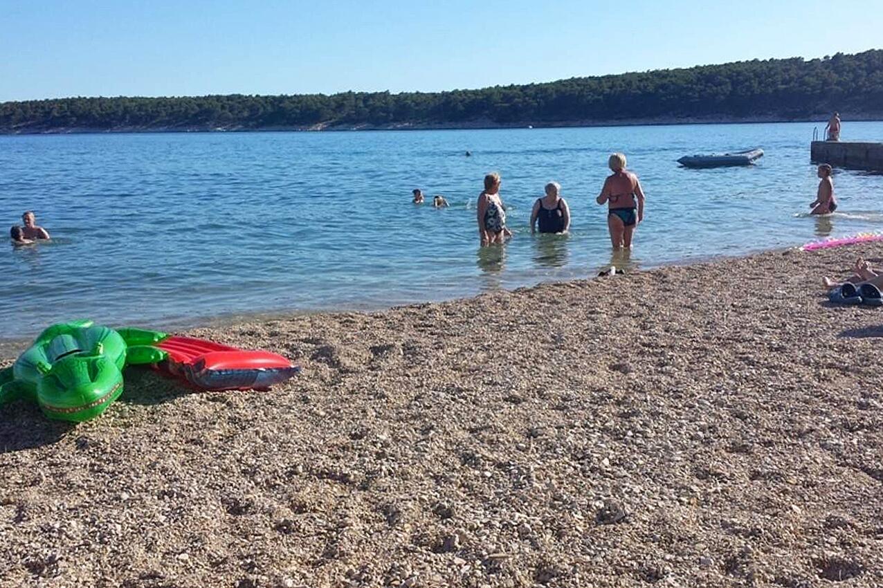 Najbližja plaža - Apartmaji ob morju Barbat, Rab