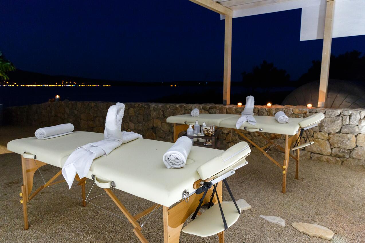 Nächster Strand - Ferienwohnungen mit Parkplatz Kornic, Krk