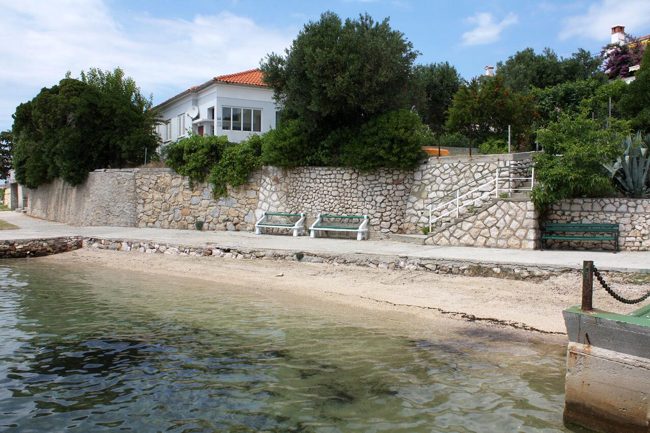 La spiaggia più vicina - Appartamenti con parcheggio Barbat, Arbe - Rab
