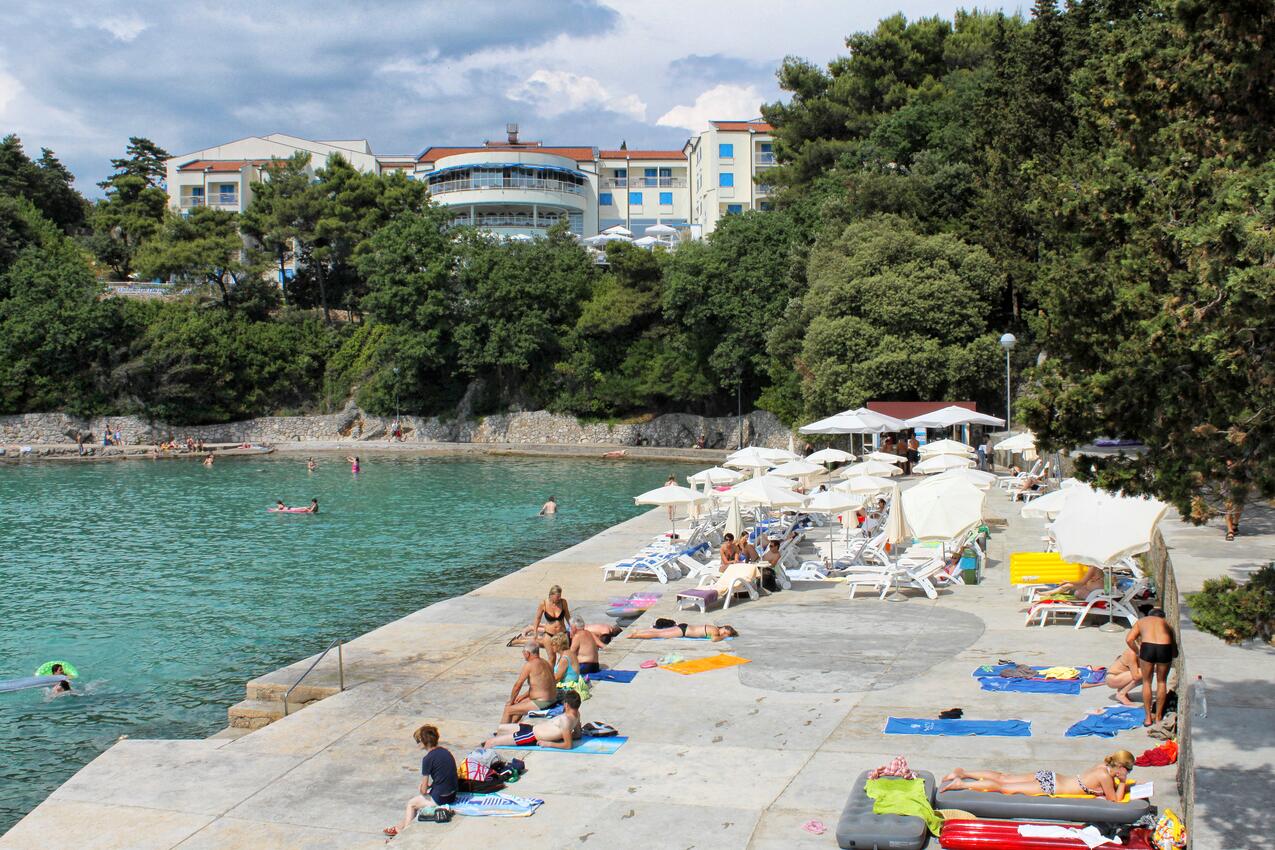 La spiaggia più vicina - Appartamenti con parcheggio Veglia - Krk