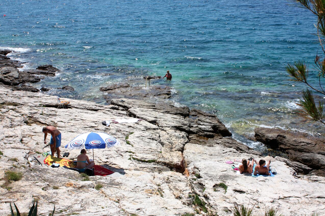 Nächster Strand - Ferienwohnungen am Meer Murter