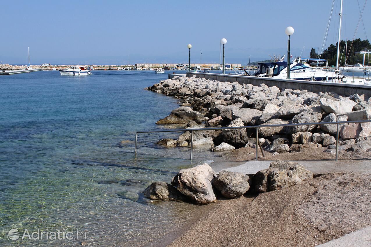 Nearest beach - Apartments with a parking space Malinska, Krk