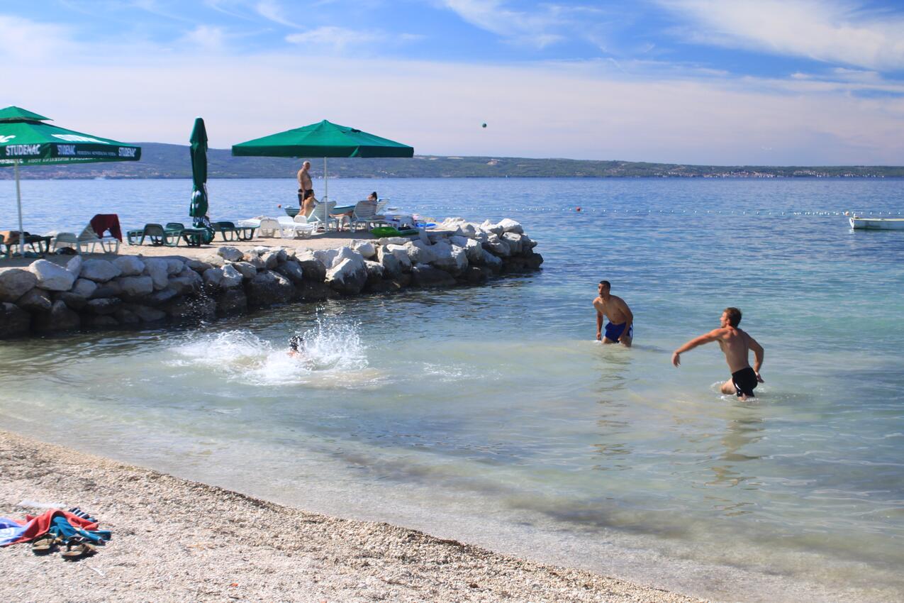Nearest beach - Apartments with parking space Podstrana, Split