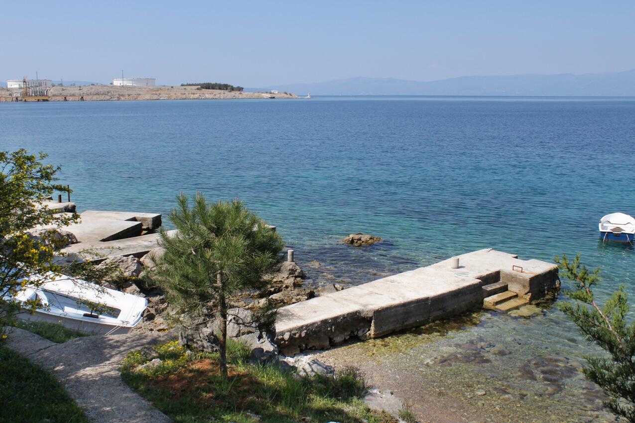 Nächster Strand - Ferienwohnungen mit Parkplatz Omisalj, Krk