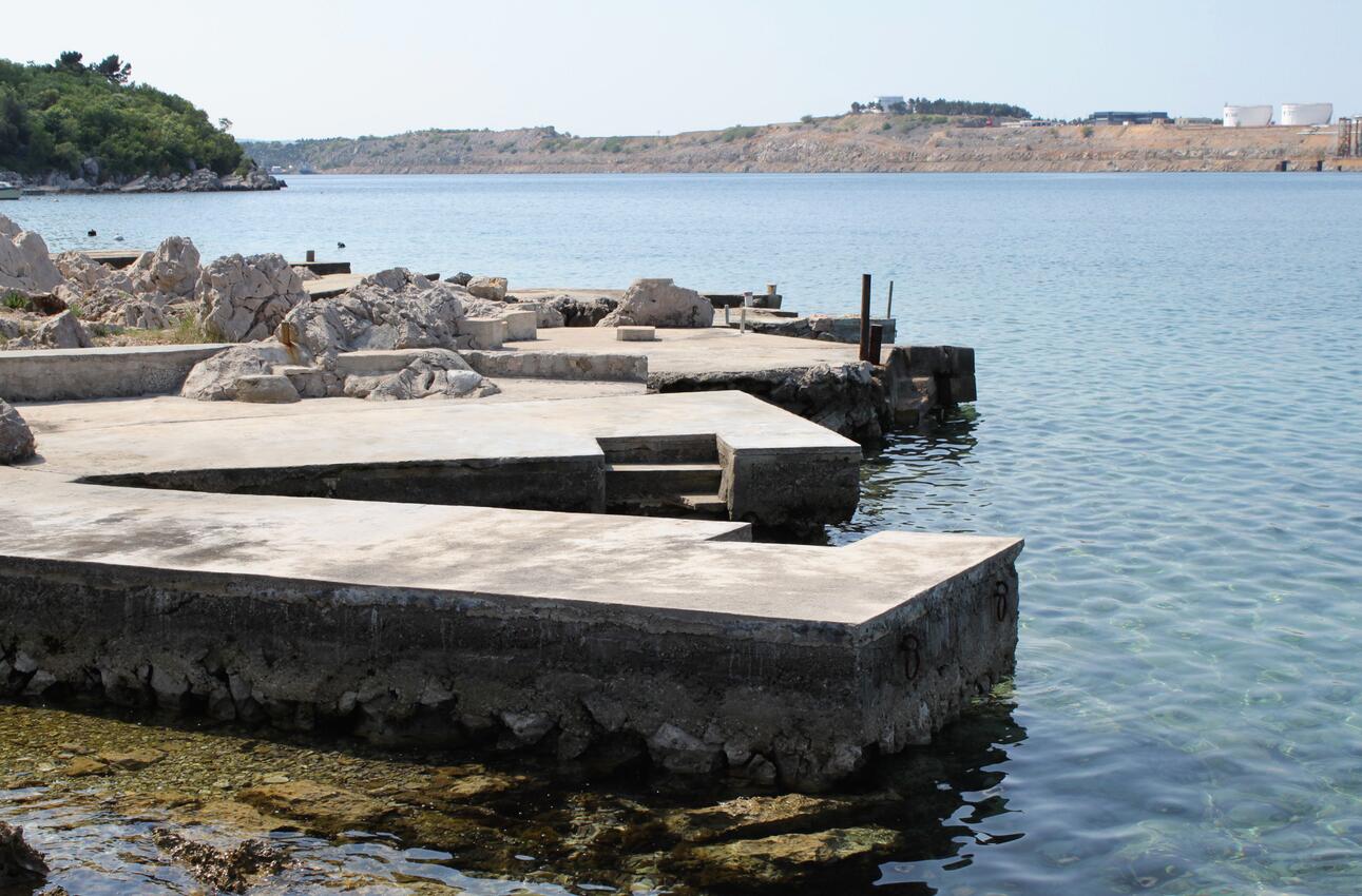 Nächster Strand - Ferienwohnungen mit Parkplatz Omisalj, Krk