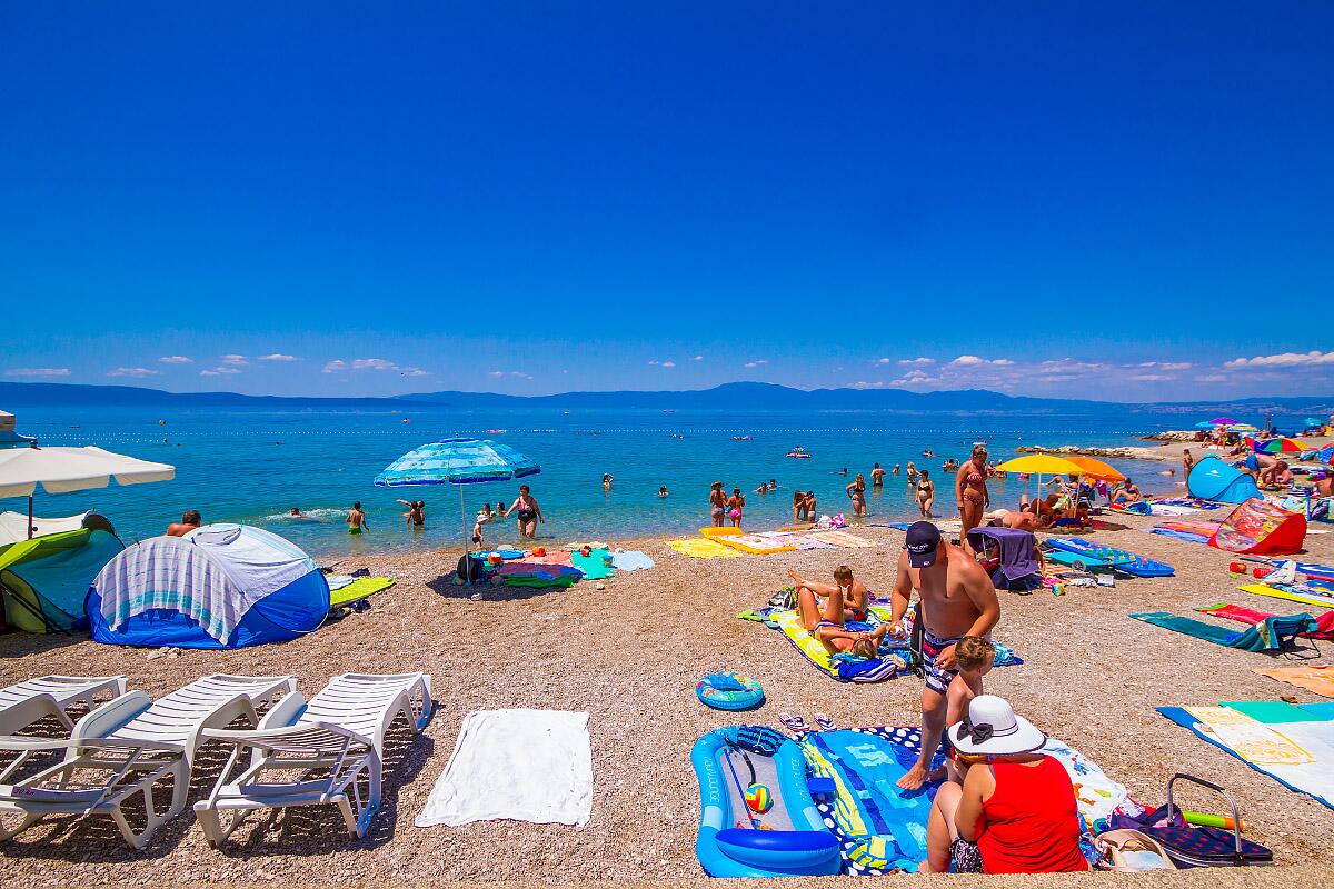 Nächster Strand - Ferienwohnungen am Meer Njivice, Krk