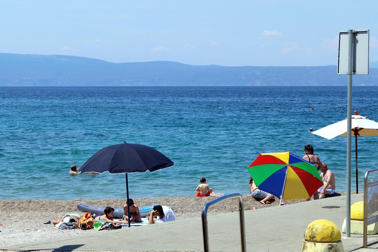 Nächster Strand - Ferienwohnungen am Meer Njivice, Krk