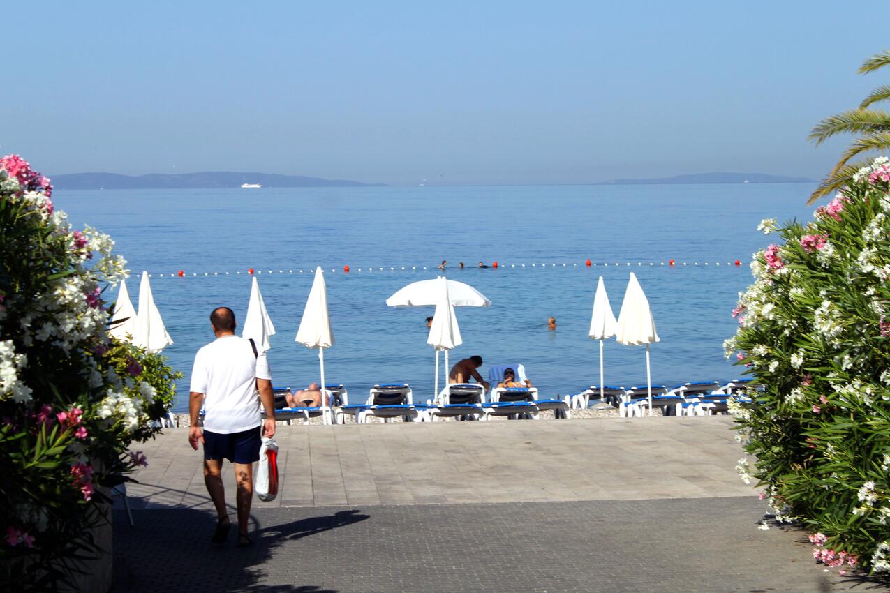 Nejbližší pláž - Apartmány s parkovištěm Podstrana, Split
