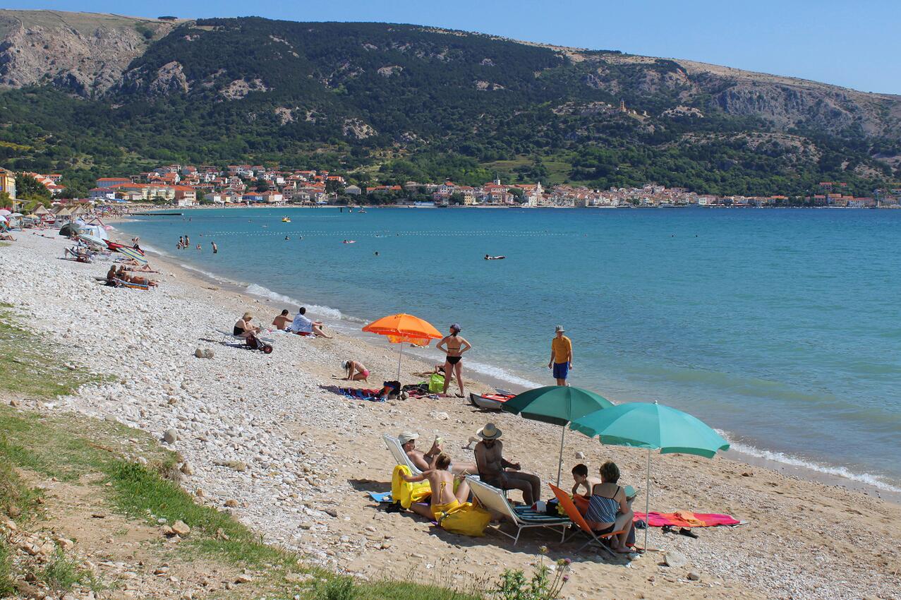 La spiaggia più vicina - Appartamenti con piscina Baska, Veglia - Krk