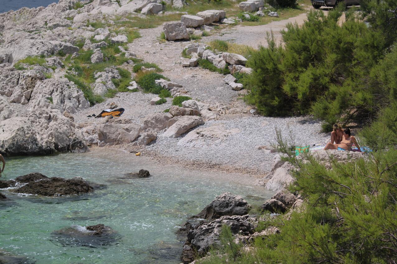 Nächster Strand - Ferienwohnungen am Meer Baska, Krk