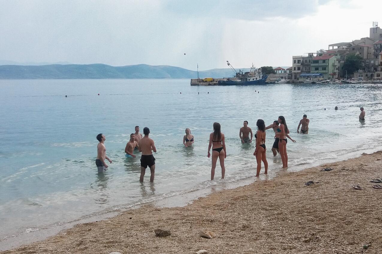 Nearest beach - Apartments by the sea Igrane, Makarska