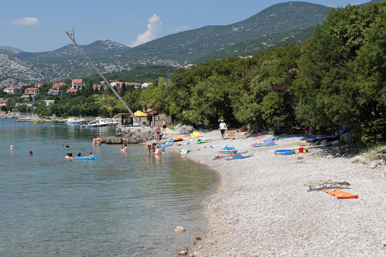 Nächster Strand - Ferienwohnungen mit Parkplatz Klenovica, Novi Vinodolski