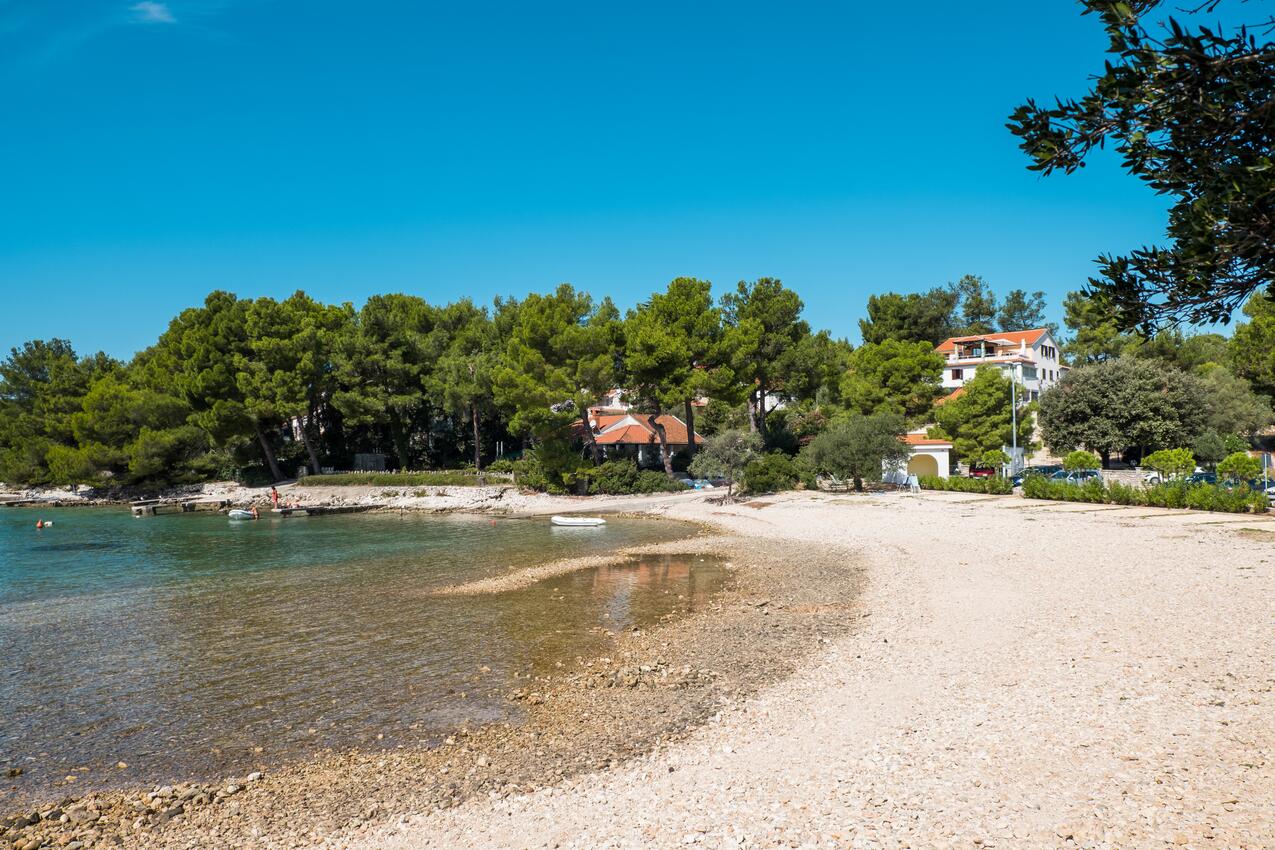 La spiaggia più vicina - Casa vacanze accanto al mare Artatore, Lussino - Lošinj