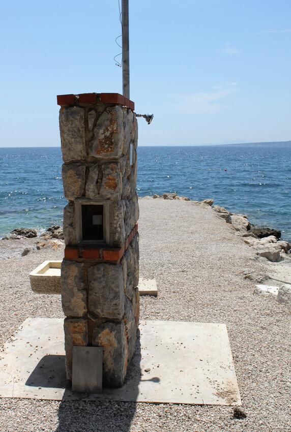 Nearest beach - Apartments with parking space Krk