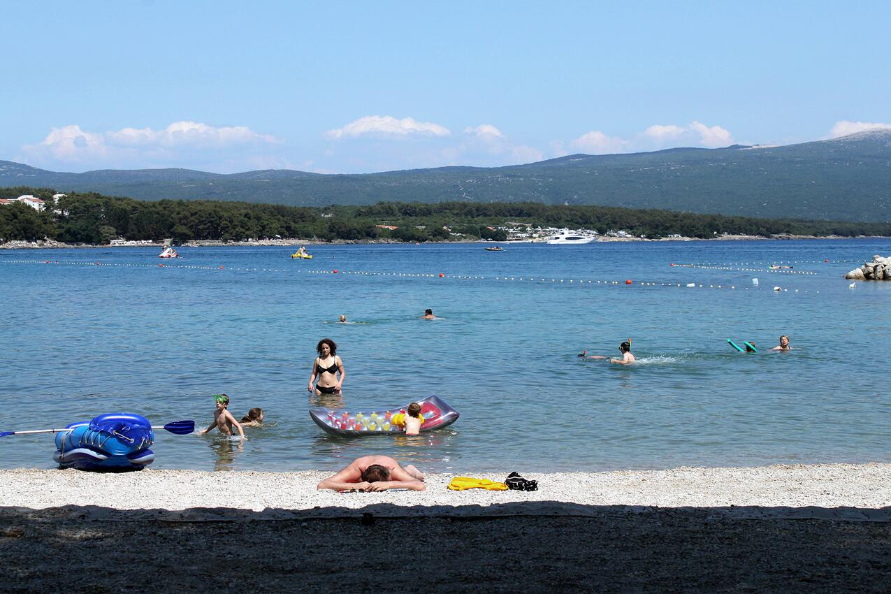 La spiaggia più vicina - Appartamenti con parcheggio Veglia - Krk