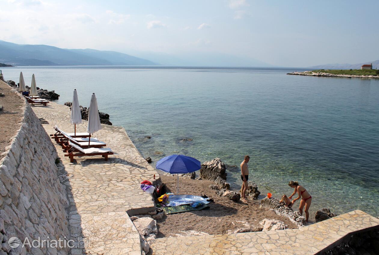 Nearest beach - Apartments with a parking space Novi Vinodolski