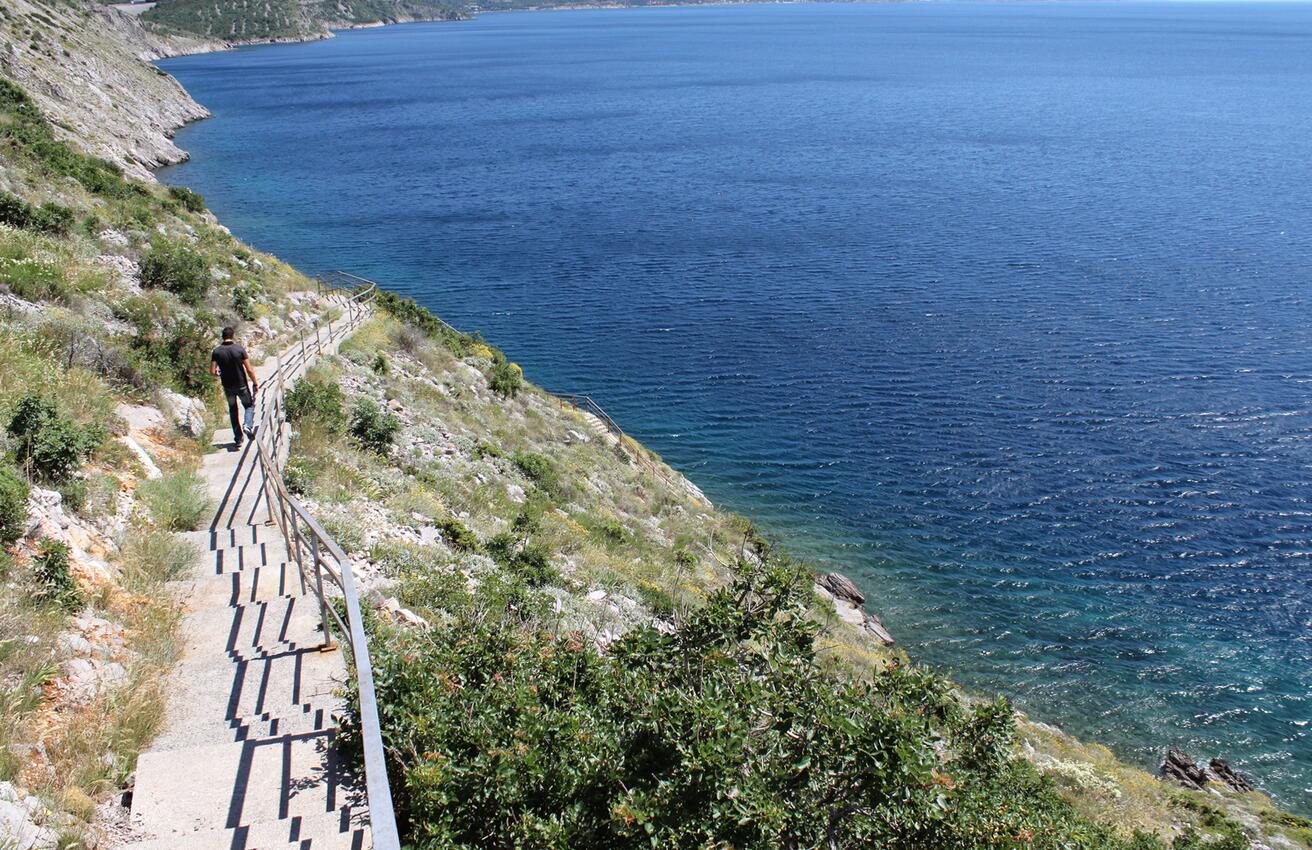 Najbliža plaža - Apartmani s parkingom Senj