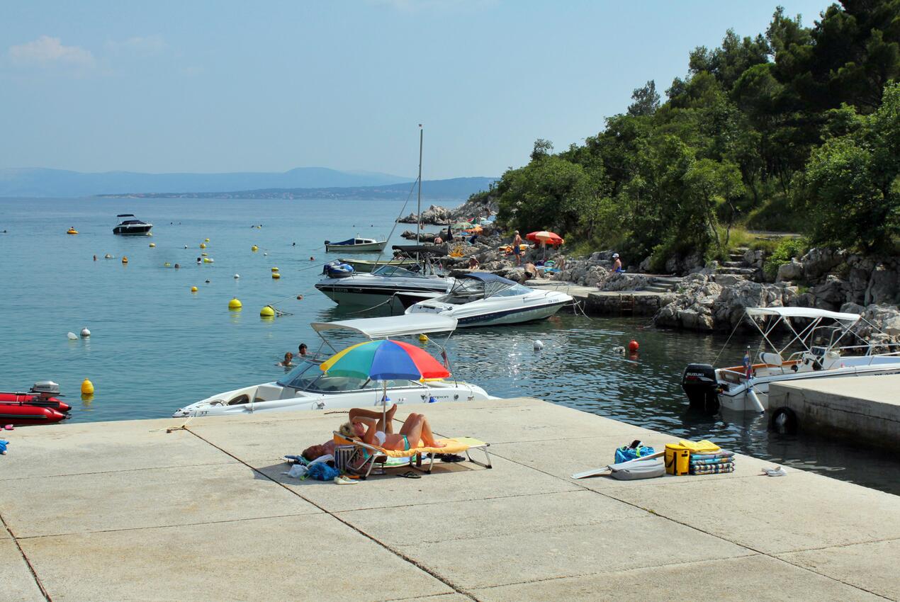 Nearest beach - Apartments and rooms by the sea Dramalj, Crikvenica