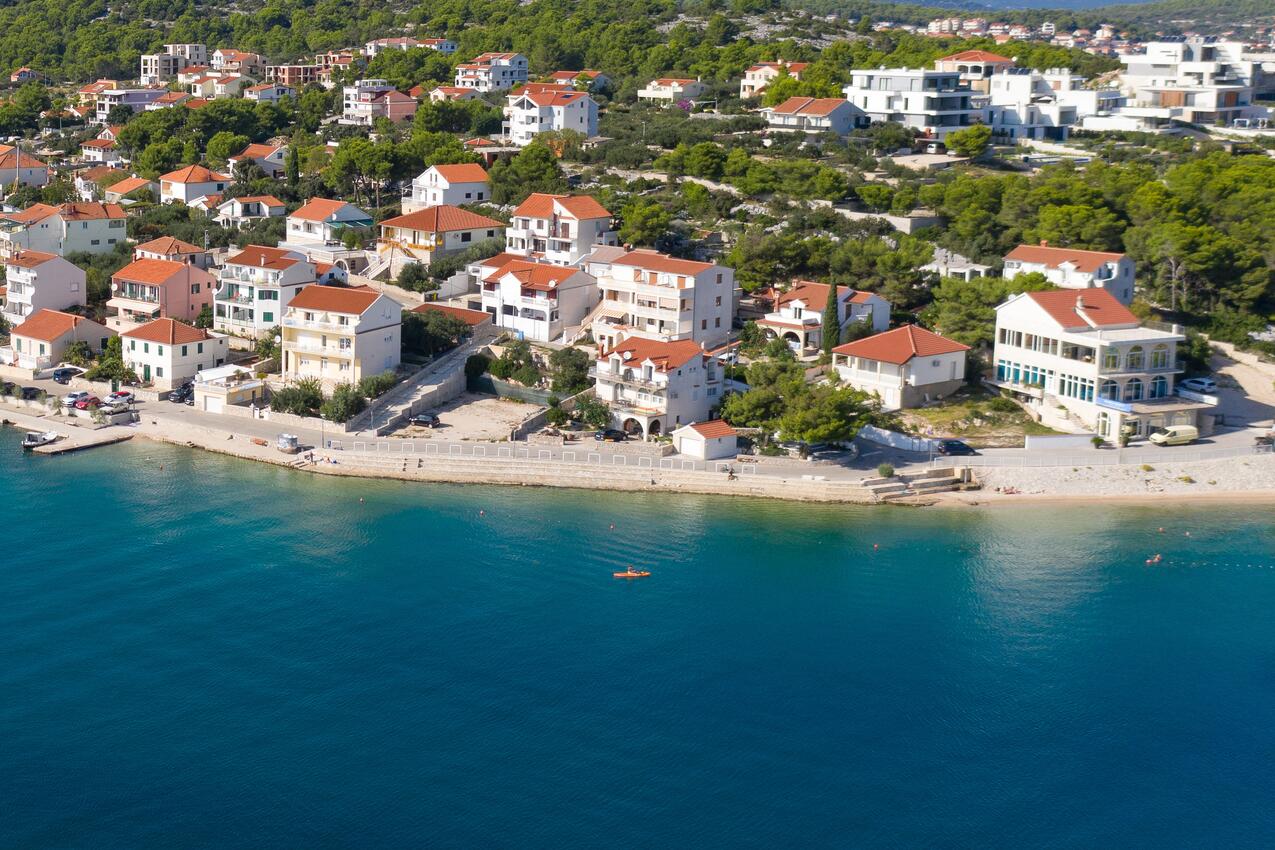 Legközelebbi strand - Apartmanok a tenger mellett Jezera, Murter