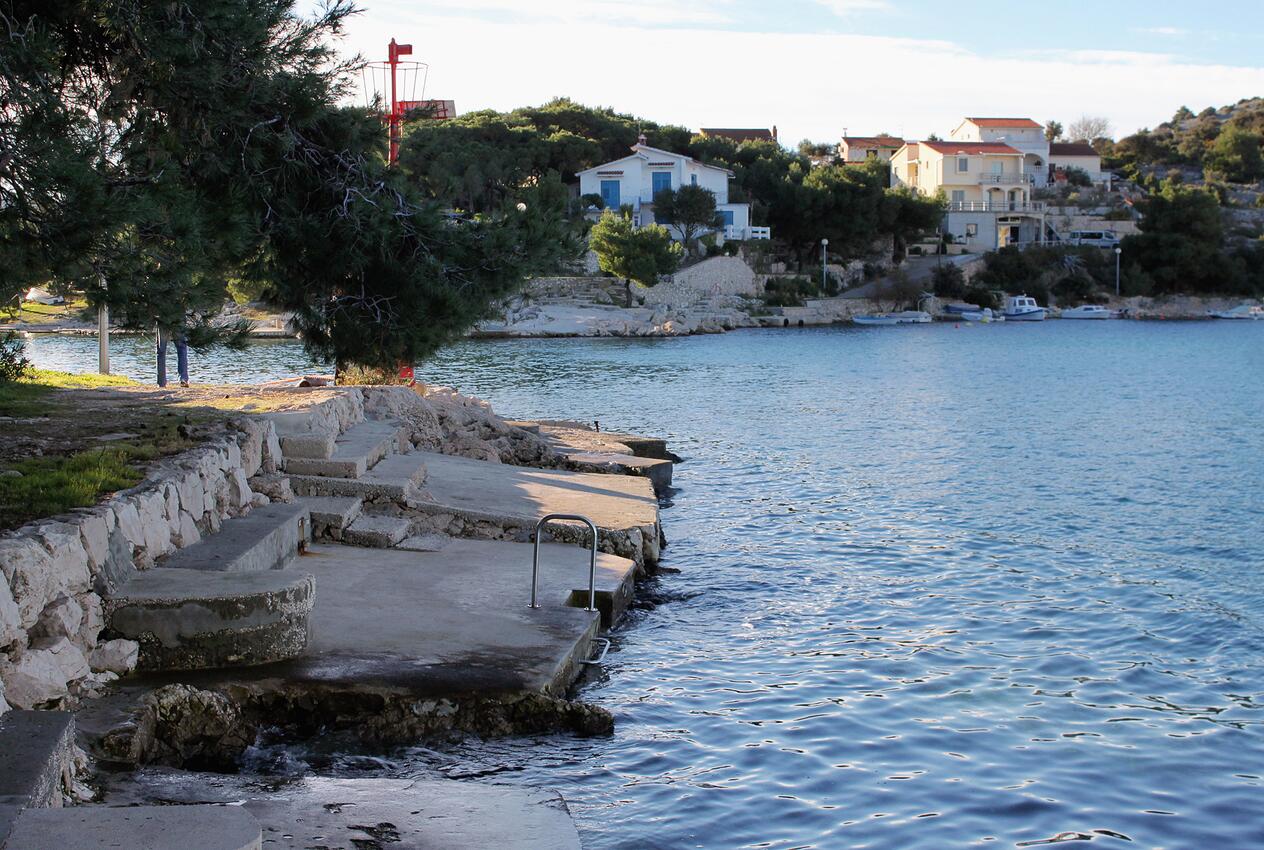 Najbližja plaža - Apartmaji ob morju Ražanj, Rogoznica