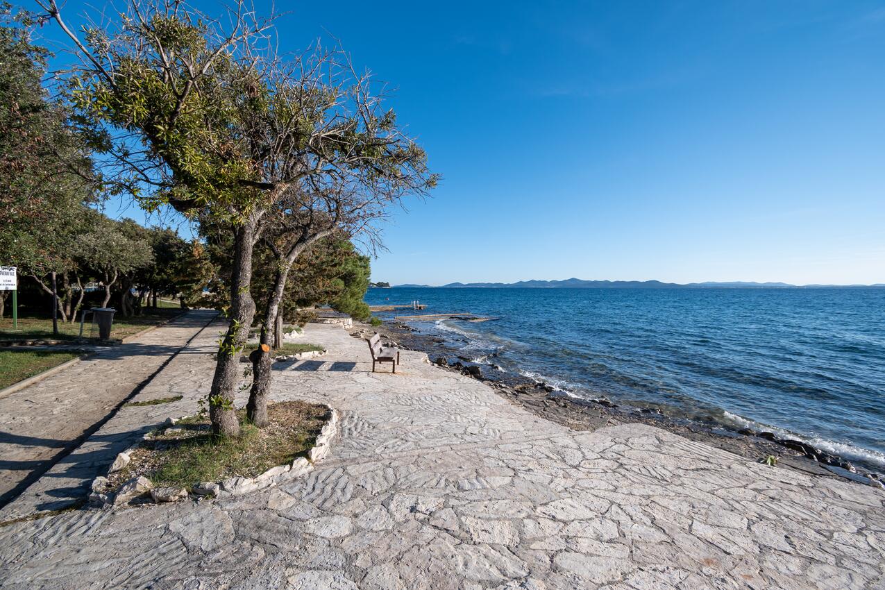 Nearest beach - Apartments by the sea Petrčane, Zadar