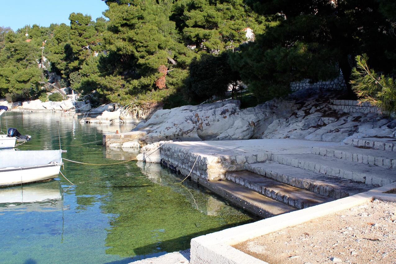 Nearest beach - Family-friendly apartments with swimming pool Trogir