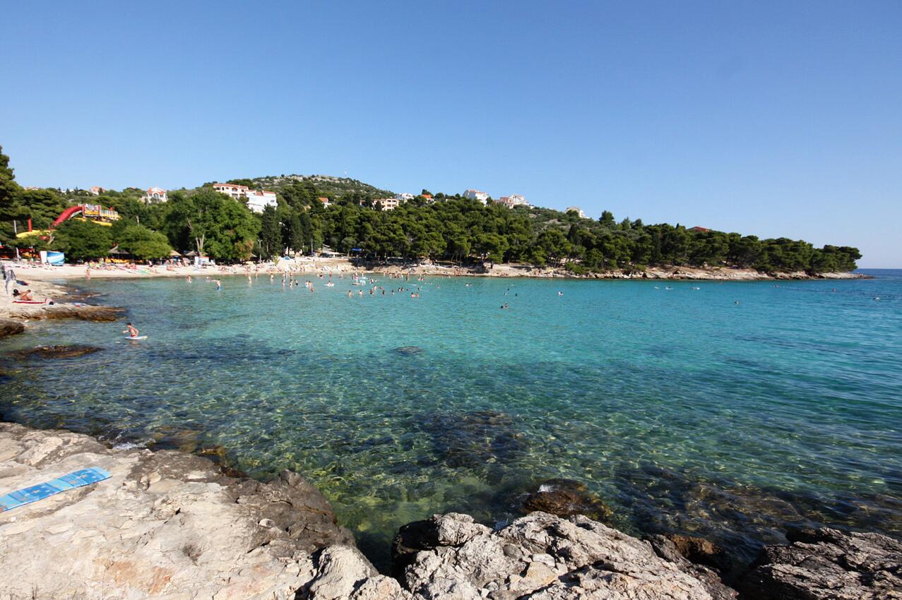 La spiaggia più vicina - Appartamenti con parcheggio Morter - Murter