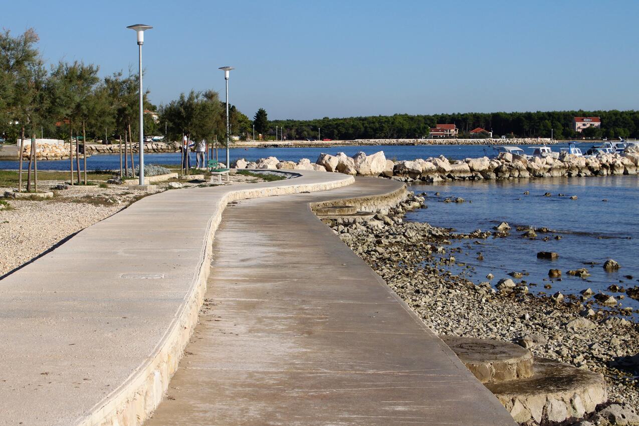 Nächster Strand - Haus mit Pool für Familien Privlaka, Zadar