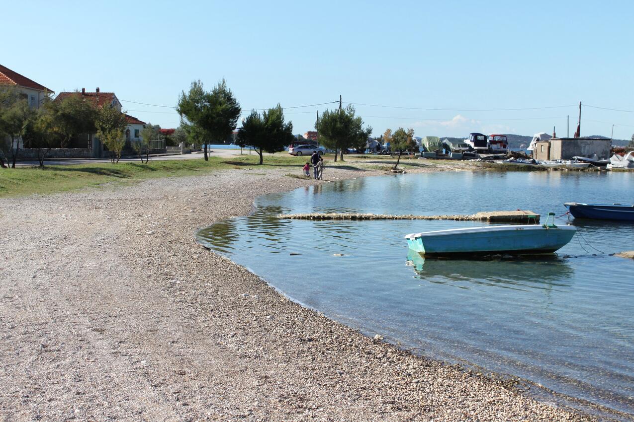 La spiaggia più vicina - Appartamenti con parcheggio San Cassiano - Sukošan, Zara - Zadar