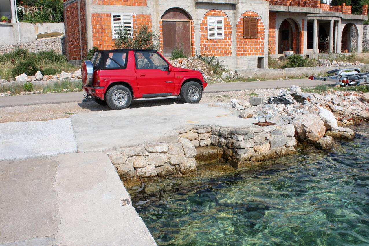 La spiaggia più vicina - Appartamenti accanto al mare Stretto - Tisno, Morter - Murter