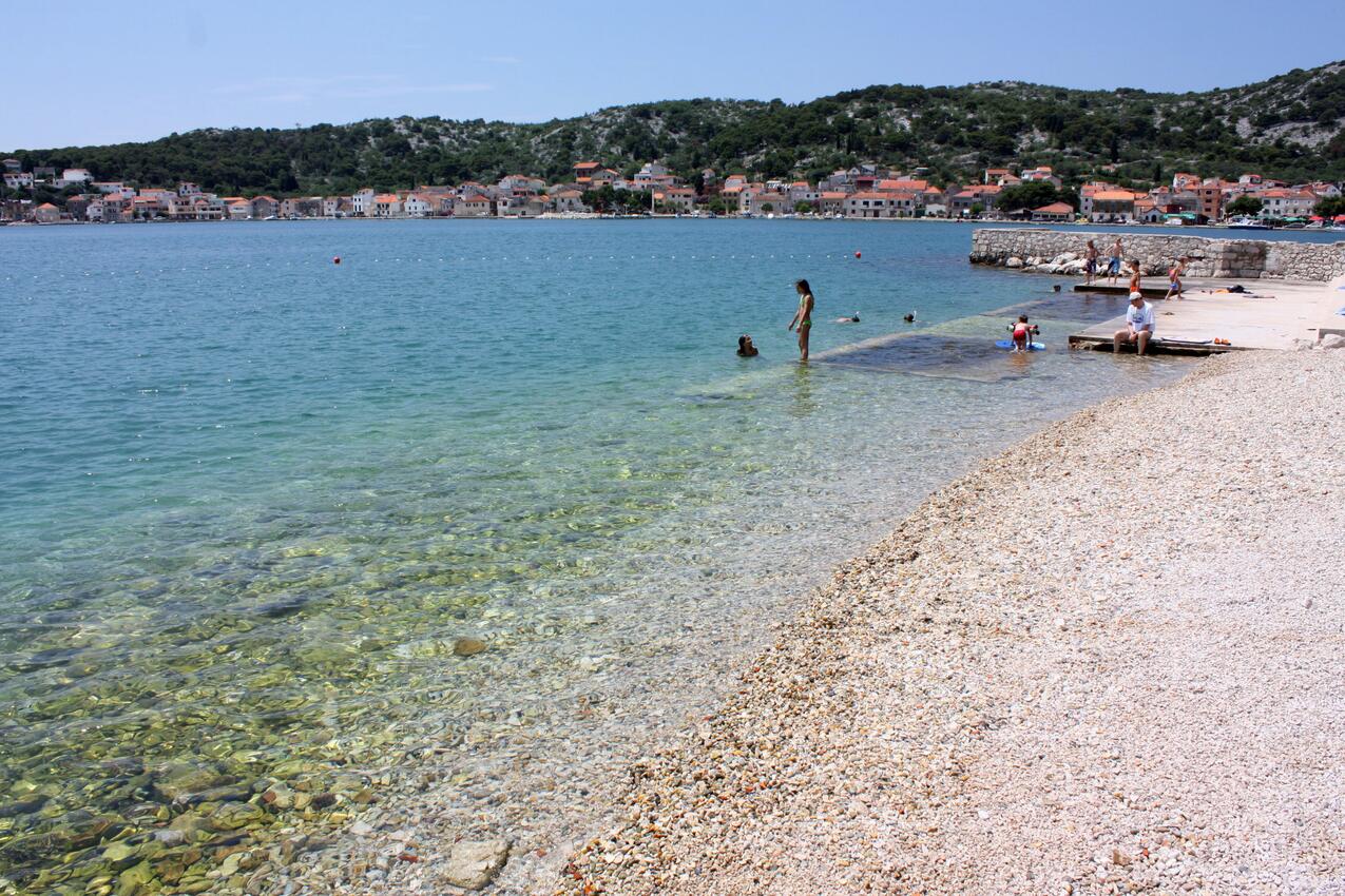 Legközelebbi strand - Apartmanok a tenger mellett Tisno, Murter