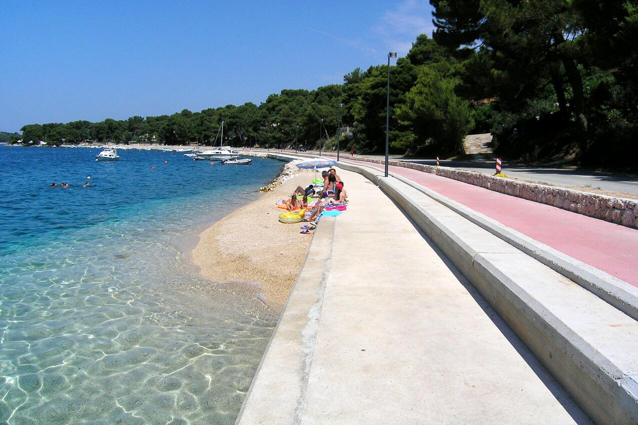 Nearest beach - Apartments by the sea Mali Lošinj, Lošinj