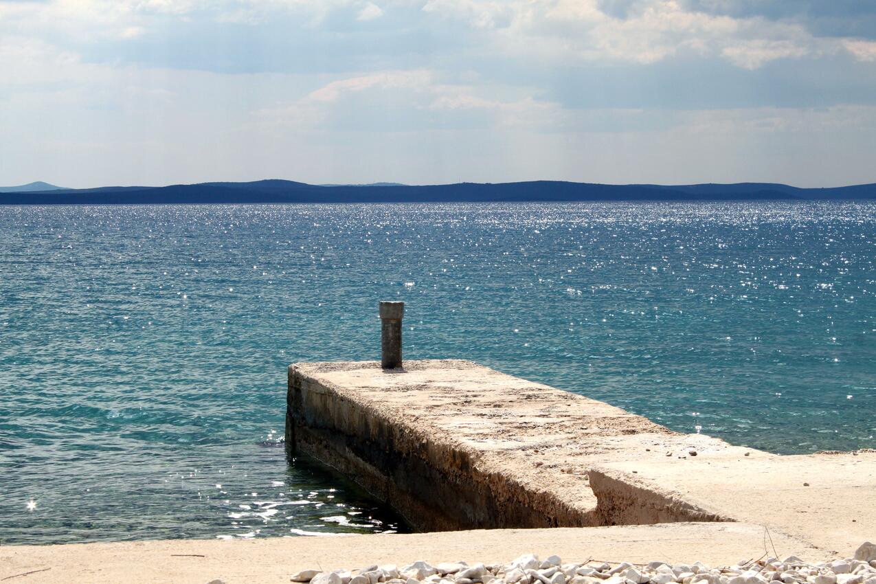 Nächster Strand - Ferienwohnungen am Meer Petrcane, Zadar