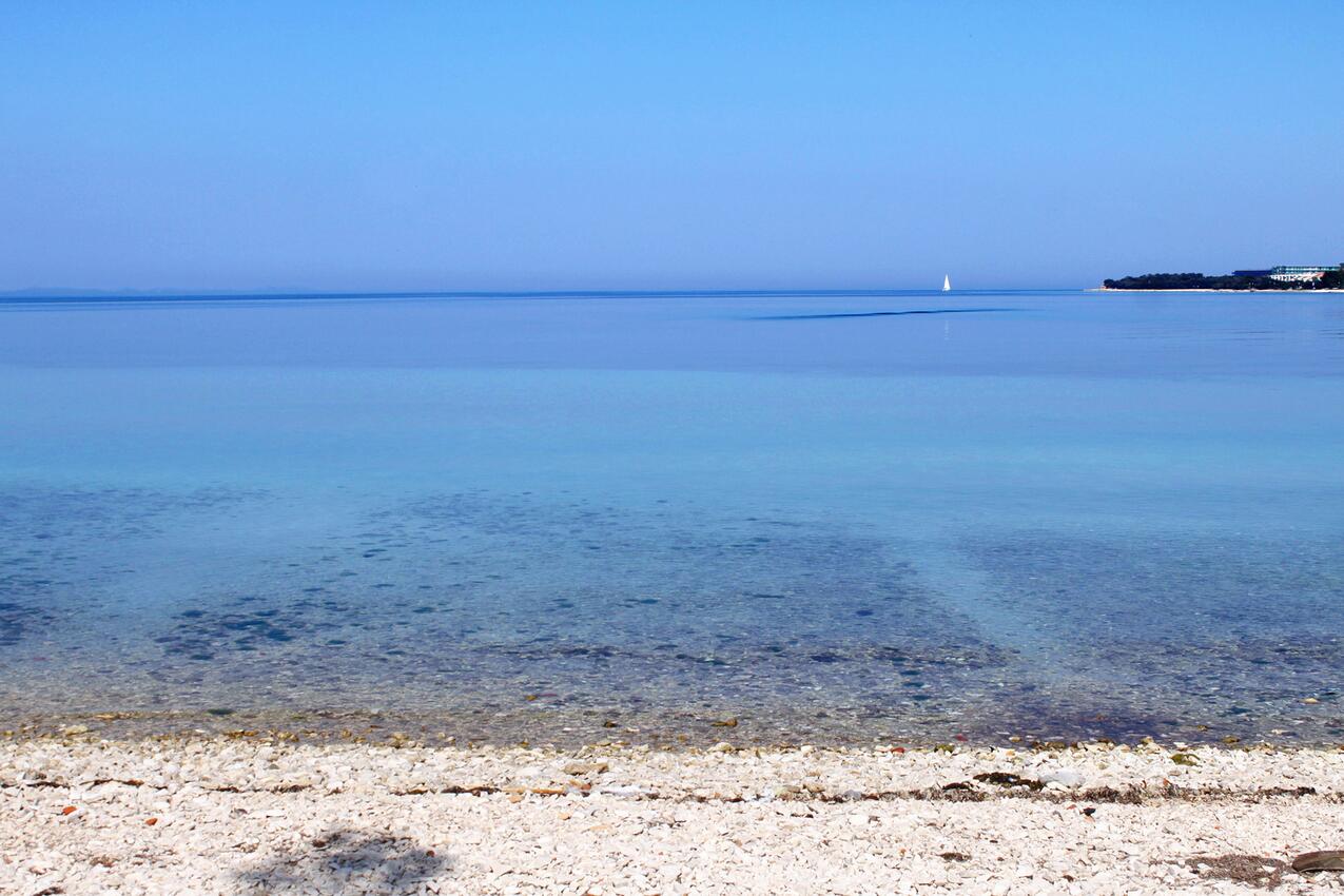 Nächster Strand - Ferienwohnungen mit Parkplatz Petrcane, Zadar