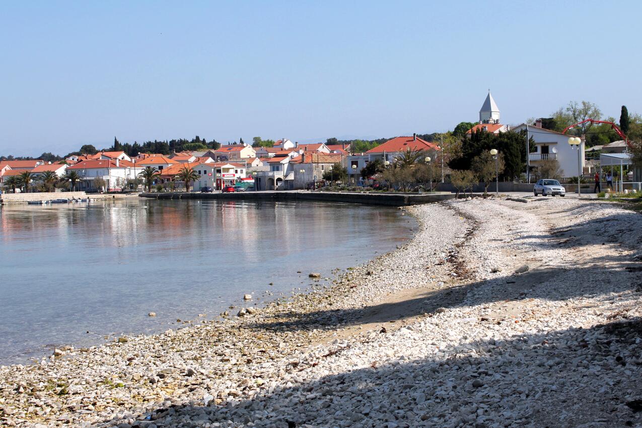 Nächster Strand - Ferienwohnungen mit Parkplatz Petrcane, Zadar