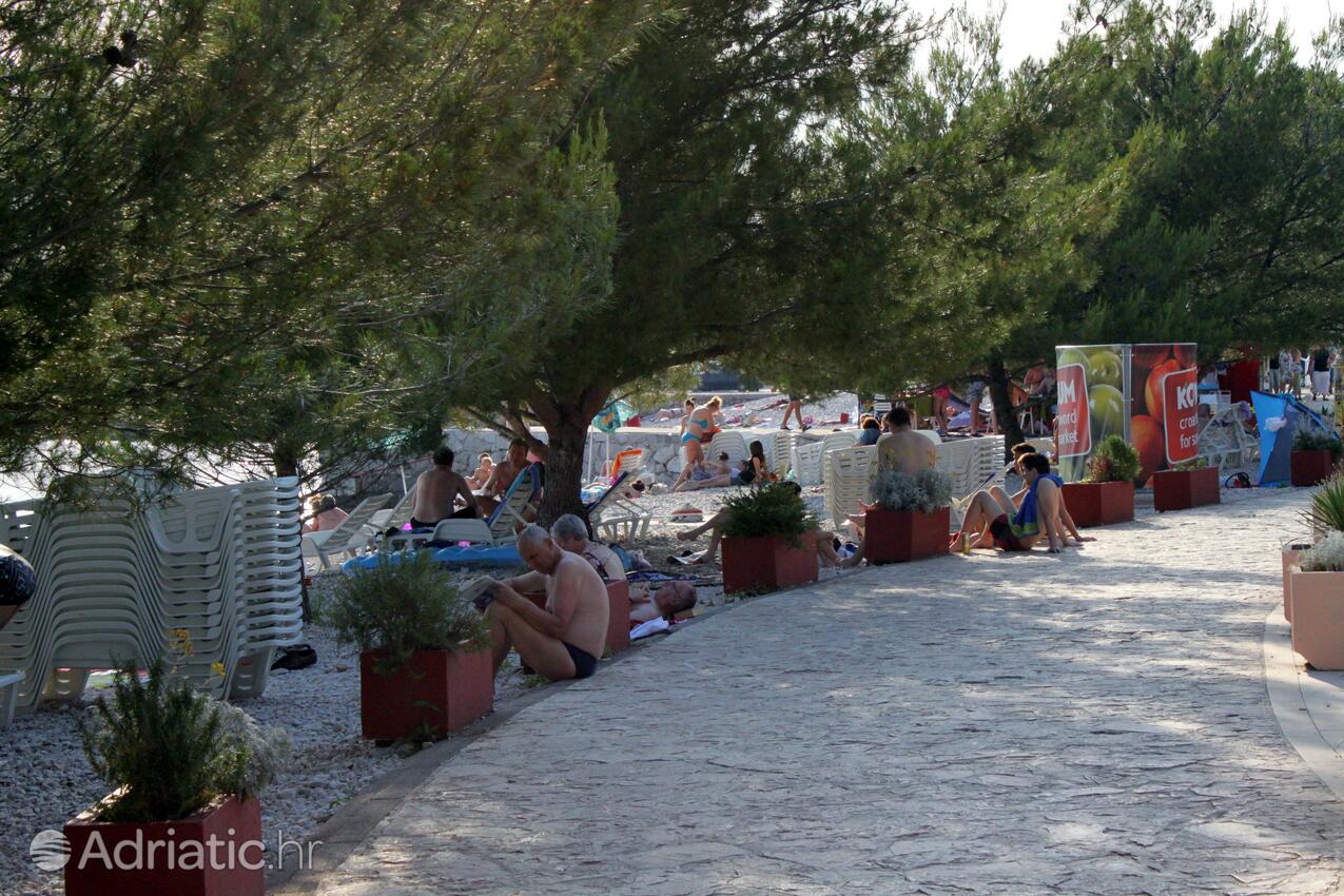 Nearest beach - Apartments with a parking space Crikvenica