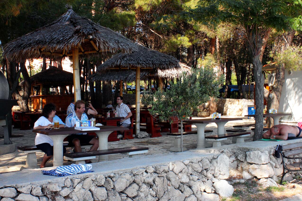 Nearest beach - Apartments with parking spaces Cres