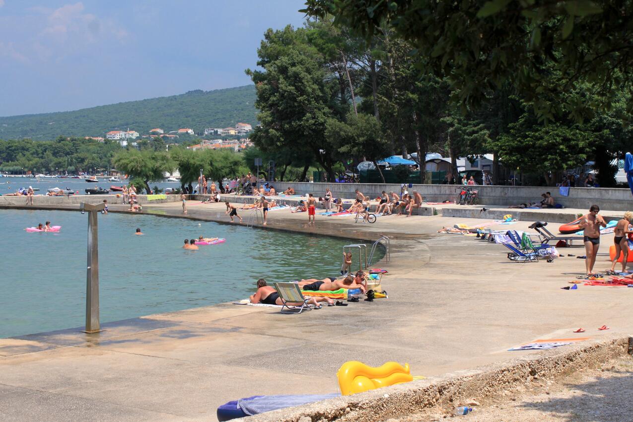 Najbliža plaža - Apartmani s parkingom Punat, Krk