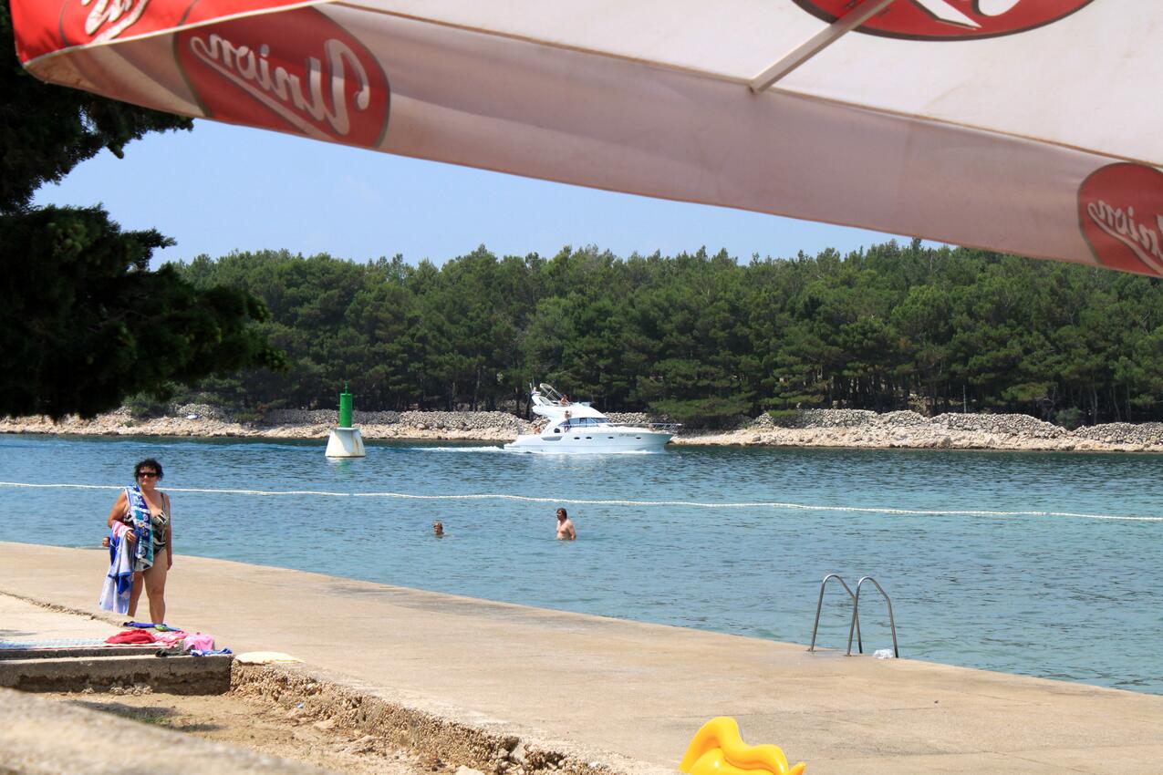 Najbliža plaža - Apartmani s parkingom Punat, Krk